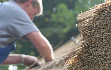 professional Whitwell On The Hill thatchers